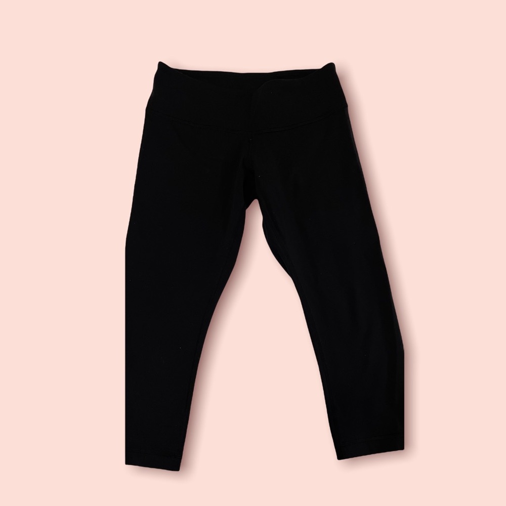 Lullu lemon Capri yoga pants